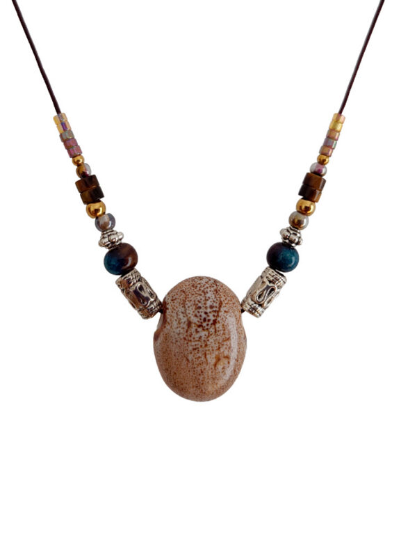 Collar Aina