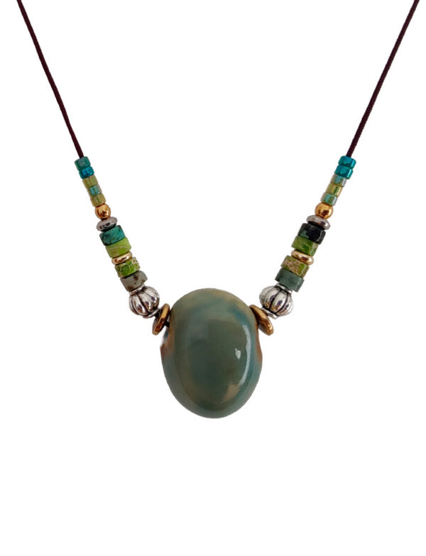 Collar Mauka